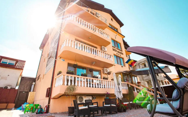 Hotel Roxy & Maryo