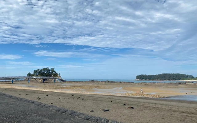 Beache Palace