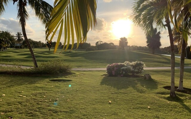 Beauty Garden Views in Golf Suites Cocotal 7132