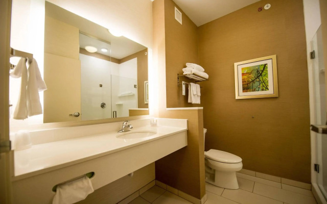 Fairfield Inn & Suites Cambridge