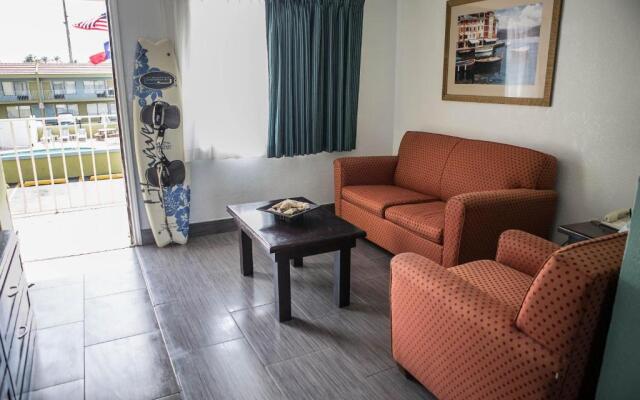 WindWater Hotel and Marina