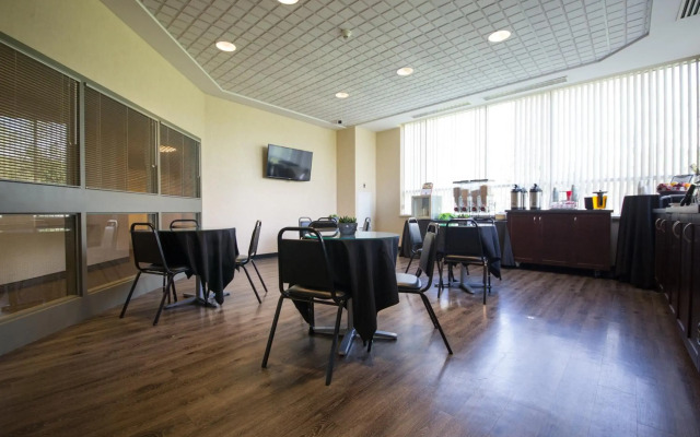 Residence & Conference Centre - Windsor