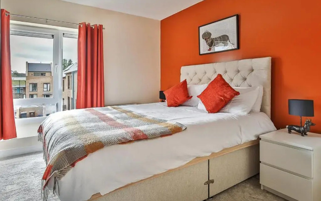 Exclusive - Stunning City Centre House! Parking