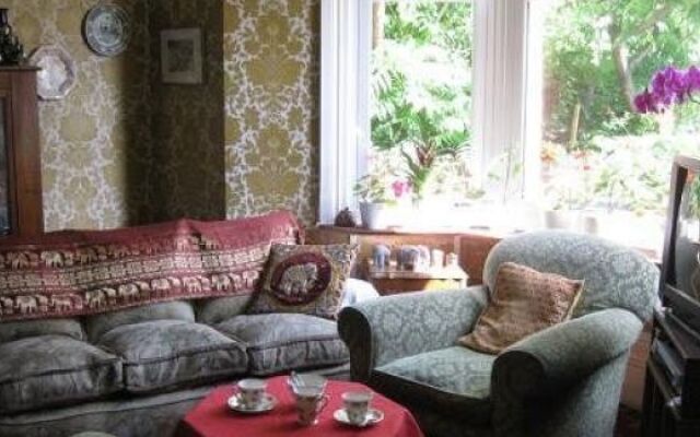Grove Guest House