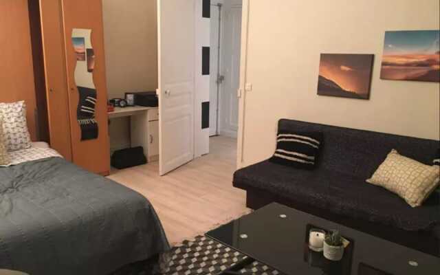 Studio Near Montmartre