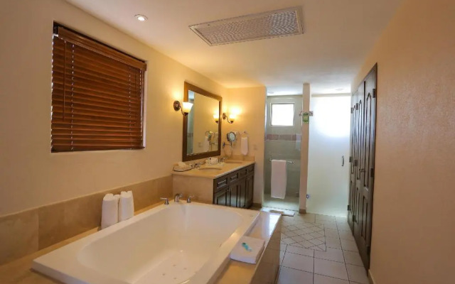 Villa del Palmar at the Islands of Loreto