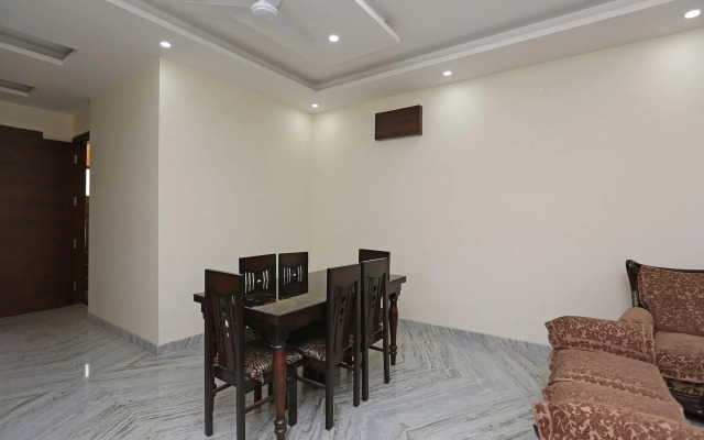 Hi Star Rooms By OYO Rooms