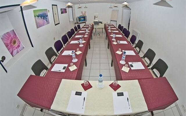Aquitain Hotel