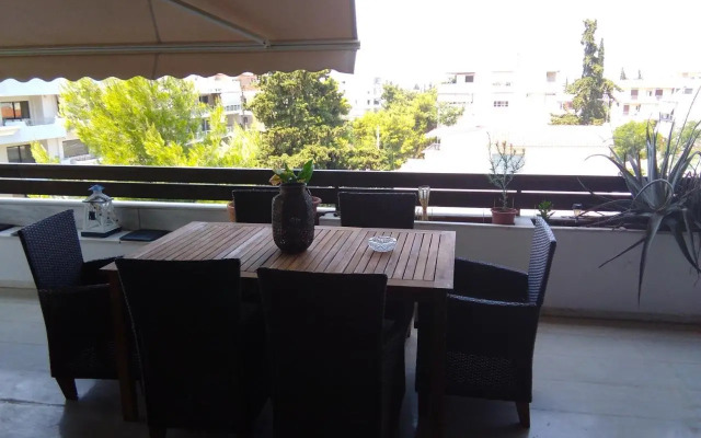 Glyfada Seabreeze Apartment