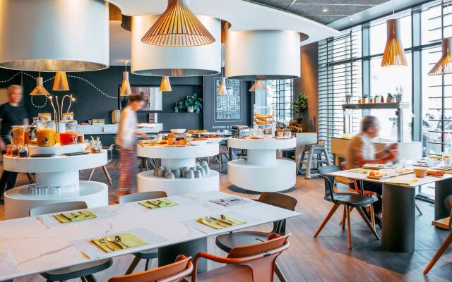 Novotel Paris Coeur d'Orly Airport