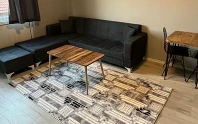 Esta 123 Apart Otel