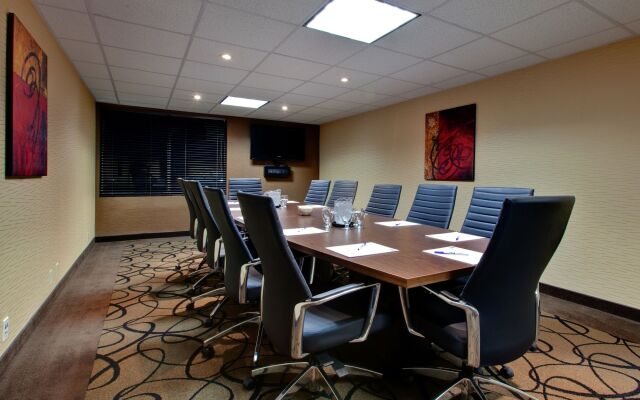 Holiday Inn Express & Suites Chatham South by IHG