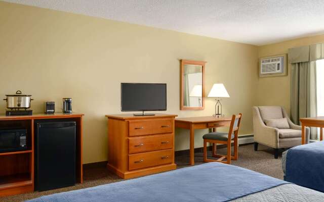 Travelodge by Wyndham Edson