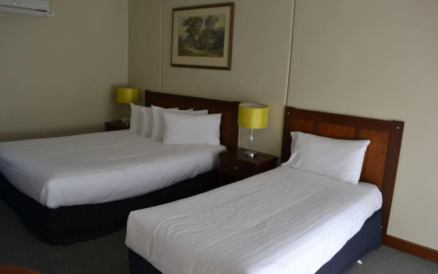 Sunnymead Hotel – Guest Rooms – Aireys Inlet
