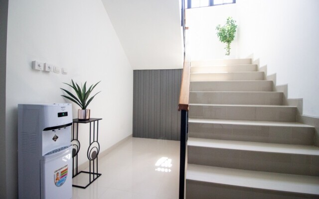 RedDoorz Plus near JCM Yogyakarta 2