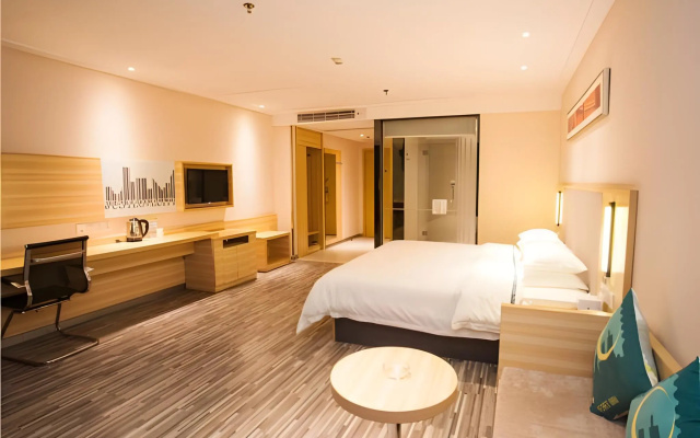 City Comfort Inn hotel (Zhanjiang Haibin Park Guanhai Gallery)