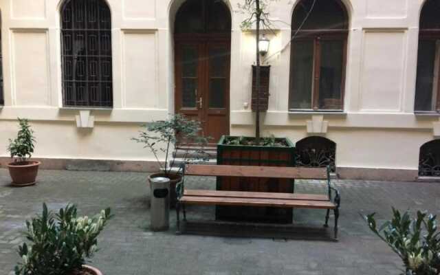 Say Yes Hostel