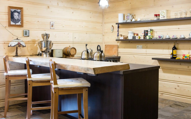 Domek za Strugiem - pokoje i apartamenty