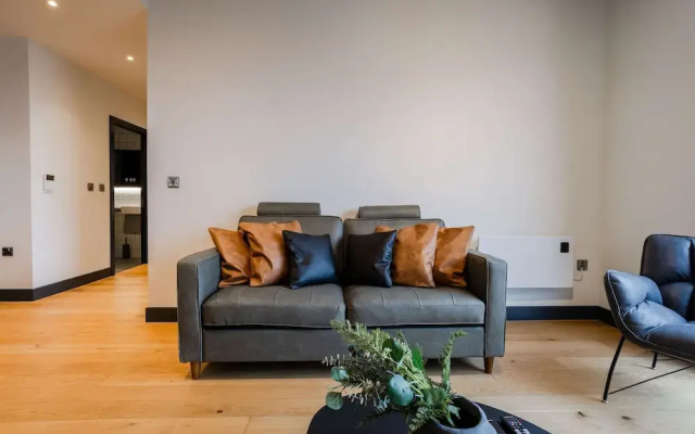 Marron Suite 2BR City Walks