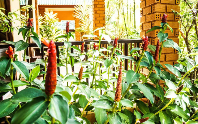 Tanamas House