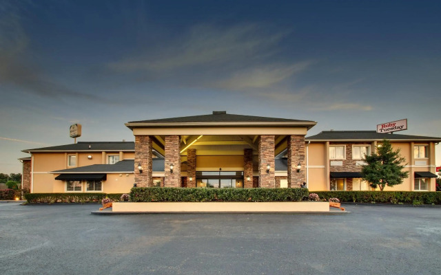 Greenfield Inn and Suites Elizabethtown, KY I65 Exit 94