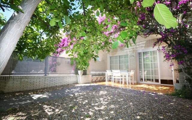 Casa Vista a la Piscina Para 8 Personas en Cambrils