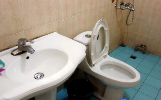 Qiaofeng Hostel