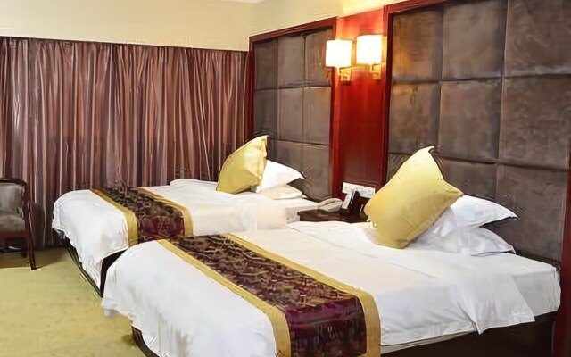 Q+ Hua Qiao Hotel