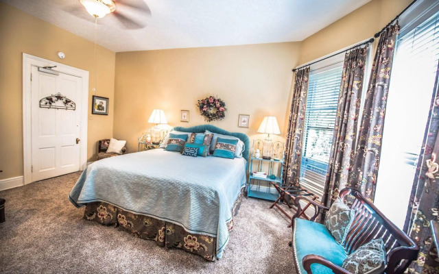 Inn at St James Court