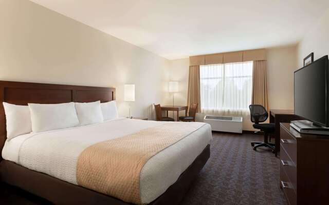 Days Inn by Wyndham Ottawa Airport