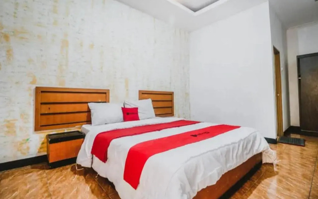 OYO 90114 New Cipayung Asri Hotel