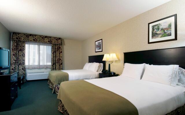 Holiday Inn Express Hotel & Suites Downtown Minneapolis, an IHG Hotel