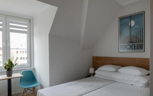 MoHo Modern Hostel