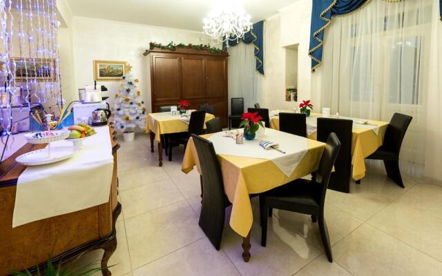 Roma Royal Residence