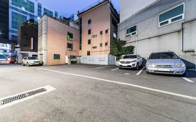 Seongnam Yaja Sujin Station