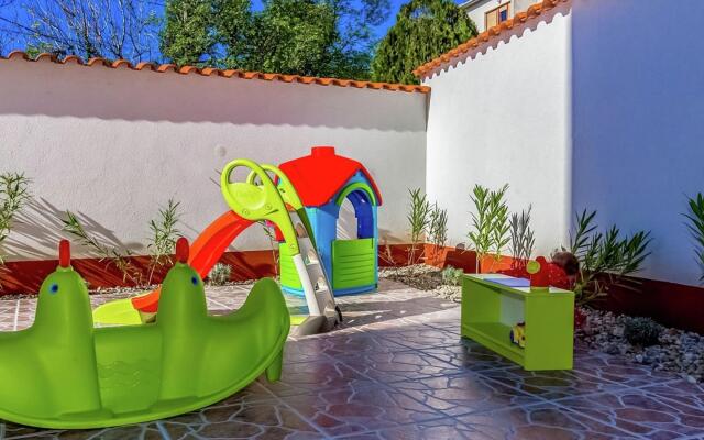 Contemporary Holiday Home in Dramalj