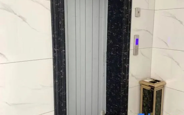 Yuanyang Guangtian Intelligent Hotel