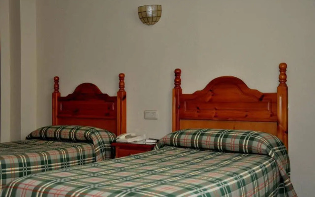 Hostal Niza I II