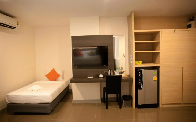 Clover Hotel Hatyai