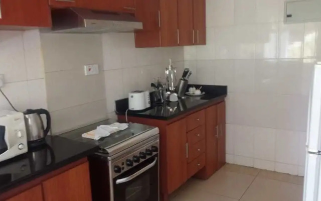 Pinnacle Court Apartments