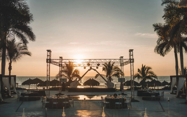 Hard Rock Hotel Vallarta - All Inclusive