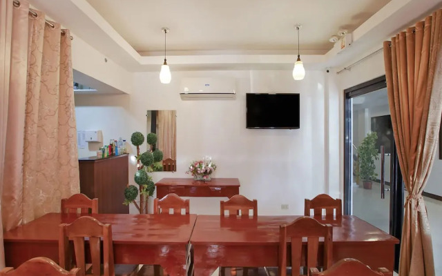 OYO 459 Offshore Hotel