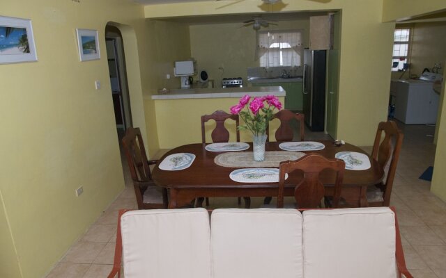 3 Bedroom Holiday Apartment