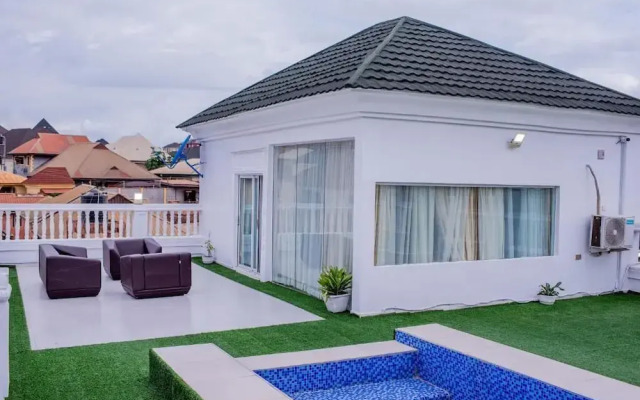 Mondeestars Luxury Home