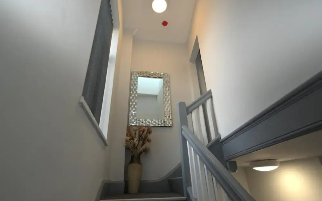 Telford - Apartment - Sleeps 5 - Flat 4