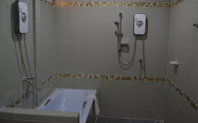 Romantic Hotel