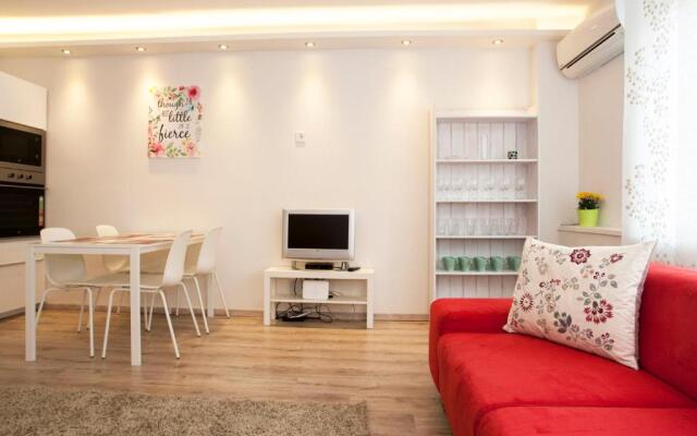 Ilona 2 Bedrooms Apartment In The Center