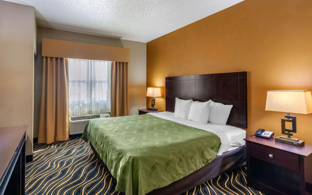 Quality Suites Addison - Dallas