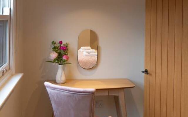 Escape 2 Unwind At The Parade Accommodates 10