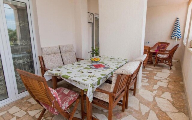 Stunning Apartment in Grebastica With Wifi and 2 Bedrooms